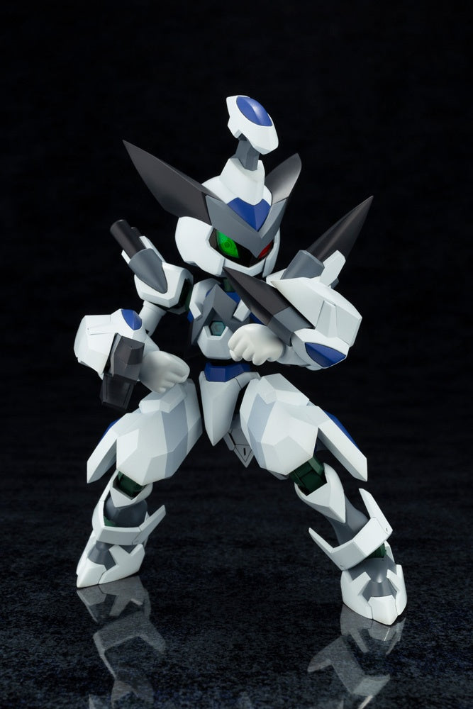 Kotobukiya 1/6 Medarot KXK00-M Crossmessiah, Plastic Model Kit