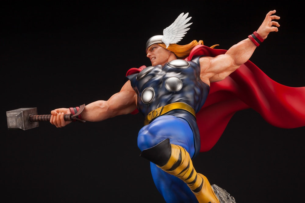 Kotobukiya 1/6 Marvel Universe Thor Avengers Fine Art Statue