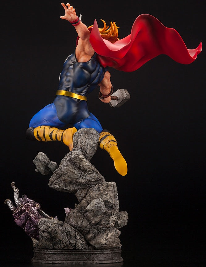 Kotobukiya 1/6 Marvel Universe Thor Avengers Fine Art Statue