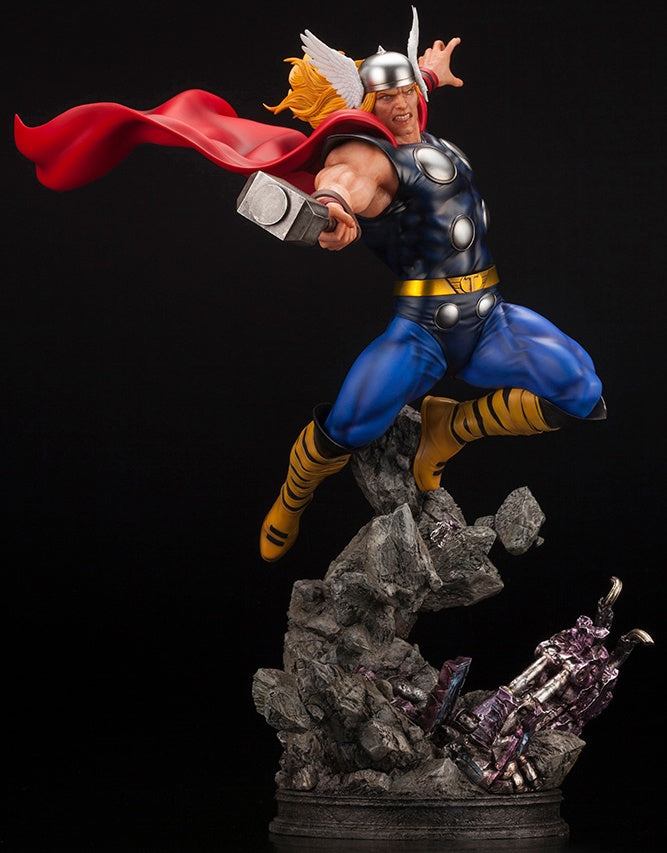 Kotobukiya 1/6 Marvel Universe Thor Avengers Fine Art Statue