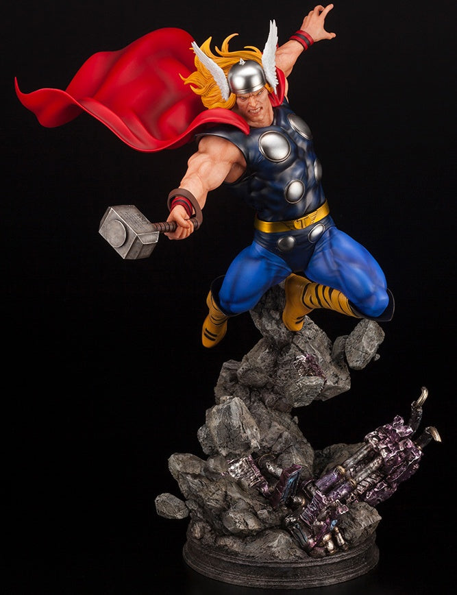 Kotobukiya 1/6 Marvel Universe Thor Avengers Fine Art Statue