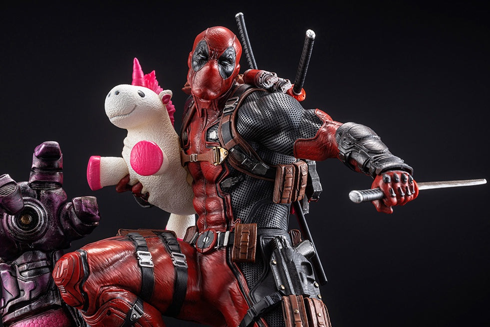 Kotobukiya 1/6 Marvel Universe Series Deadpool Fine Art Statue Signature Series -Featuring The Kucharek Brothers, Cold Cast Statue