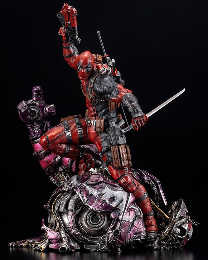 Kotobukiya 1/6 Marvel Universe Series Deadpool Fine Art Statue Signature Series -Featuring The Kucharek Brothers, Cold Cast Statue - P-REX Hobby