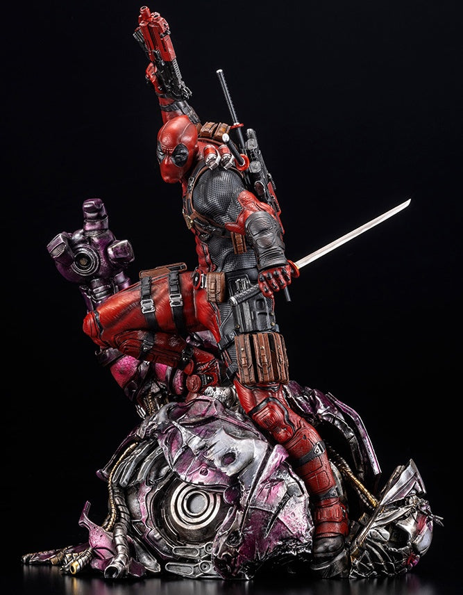 Kotobukiya 1/6 Marvel Universe Series Deadpool Fine Art Statue Signature Series -Featuring The Kucharek Brothers, Cold Cast Statue