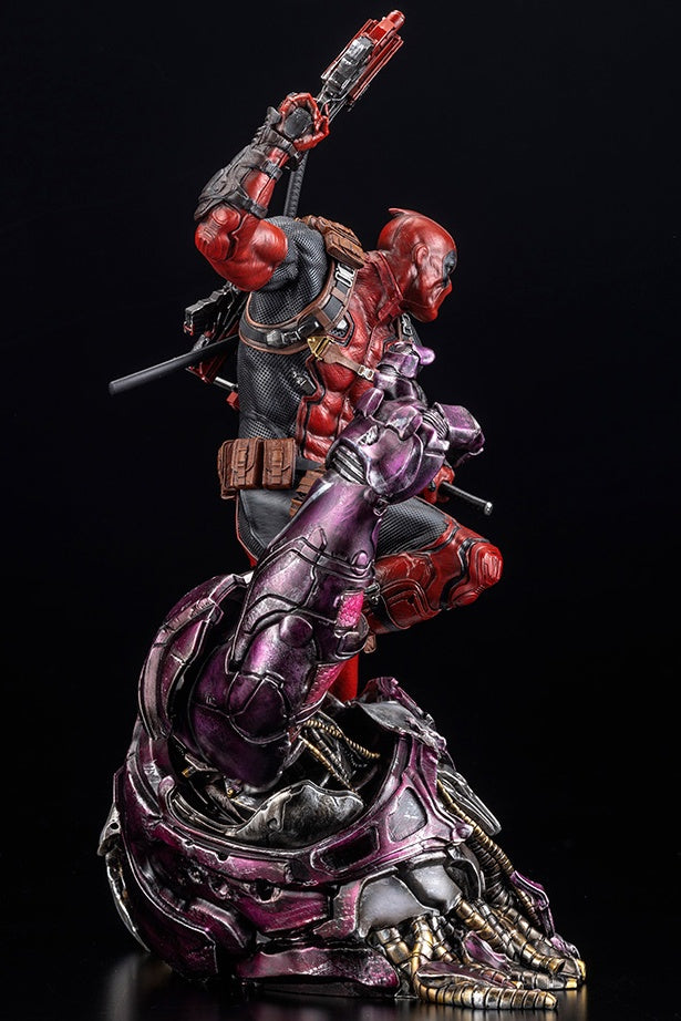 Kotobukiya 1/6 Marvel Universe Series Deadpool Fine Art Statue Signature Series -Featuring The Kucharek Brothers, Cold Cast Statue