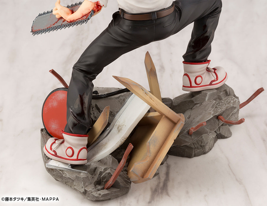 Kotobukiya 1/8 Chainsaw Man Series ARTFX J Chainsaw Man, Pre-Painted PVC Statue