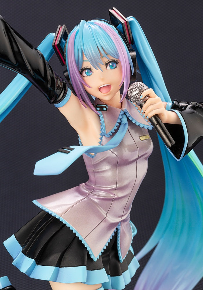 Kotobukiya 1/7 Hatsune Miku Feat. My Little Pony Bishoujo Statue, Pre-Painted PVC Statue