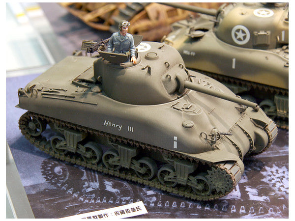 Asuka 1/35 U.S. Medium Tank M4A1 Sherman (Mid Production)