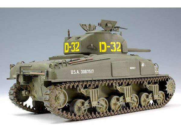 Asuka 1/35 U.S. Medium Tank M4A1 Sherman (Late Production w/ Hedgerow Cutter)