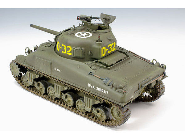 Asuka 1/35 U.S. Medium Tank M4A1 Sherman (Late Production w/ Hedgerow Cutter)