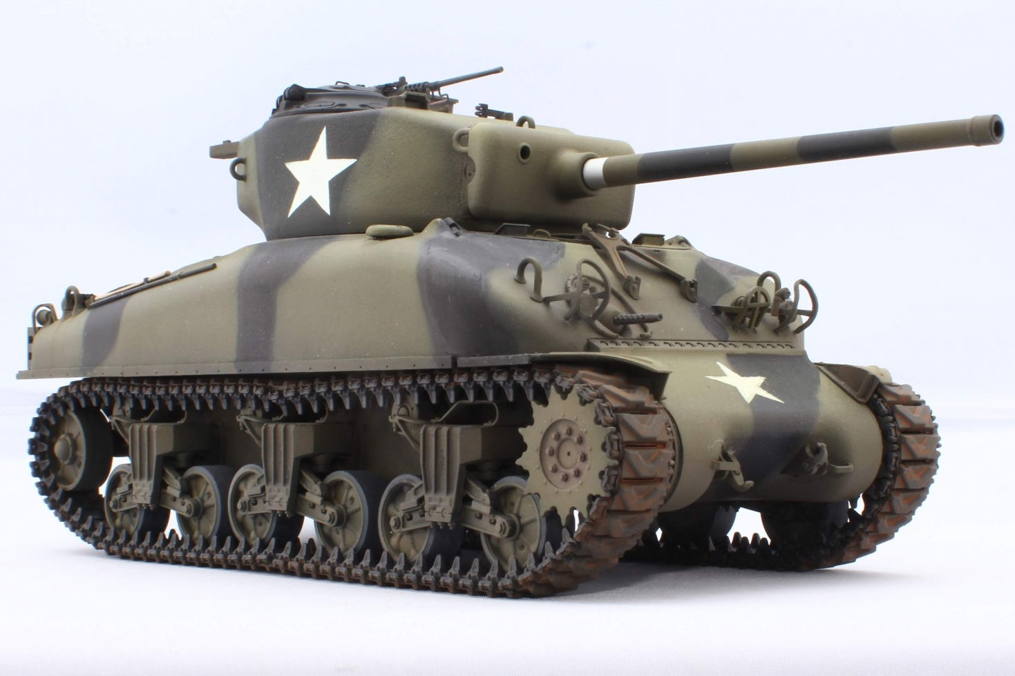 Asuka 1/35 U.S. Medium Tank M4A1 76mm Sherman