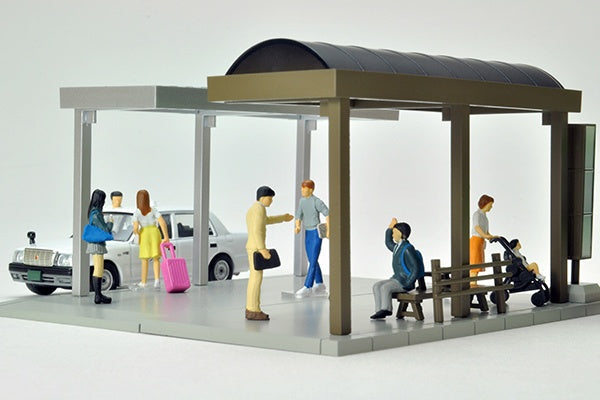 TomyTec Diocolle 64 1/64 #Car Snap 05a Bus Stop with 4 figures