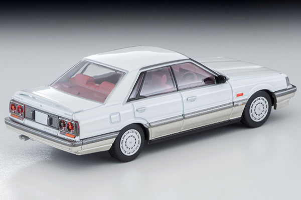 Tomica Limited Vintage 1/64 LV-N282a Nissan Skyline 4Dr HT GT Passage TwinCam 24V White/Beige 1986