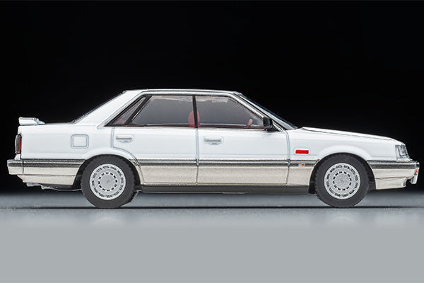 Tomica Limited Vintage 1/64 LV-N282a Nissan Skyline 4Dr HT GT Passage TwinCam 24V White/Beige 1986