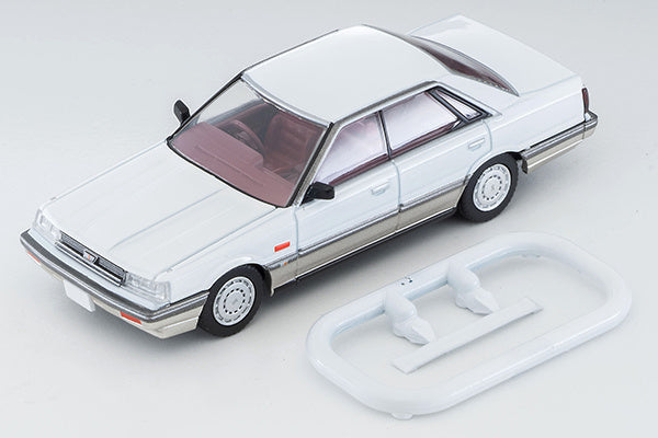 Tomica Limited Vintage 1/64 LV-N282a Nissan Skyline 4Dr HT GT Passage TwinCam 24V White/Beige 1986