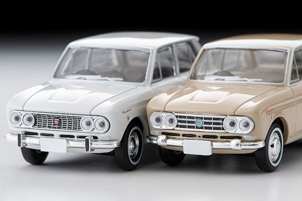 Tomica Limited Vintage 1/64 LV-205a Datsun Bluebird 4-doors 1600SSS White 1965