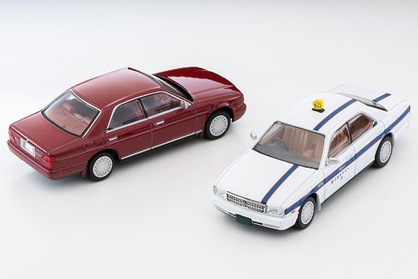 Tomica Limited Vintage 1/64 LV-N289a NISSAN GLORIA V30E Brougham Red