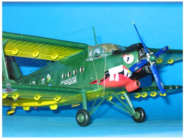 Valom 1/48 Antonov An-2 Colt (Military)