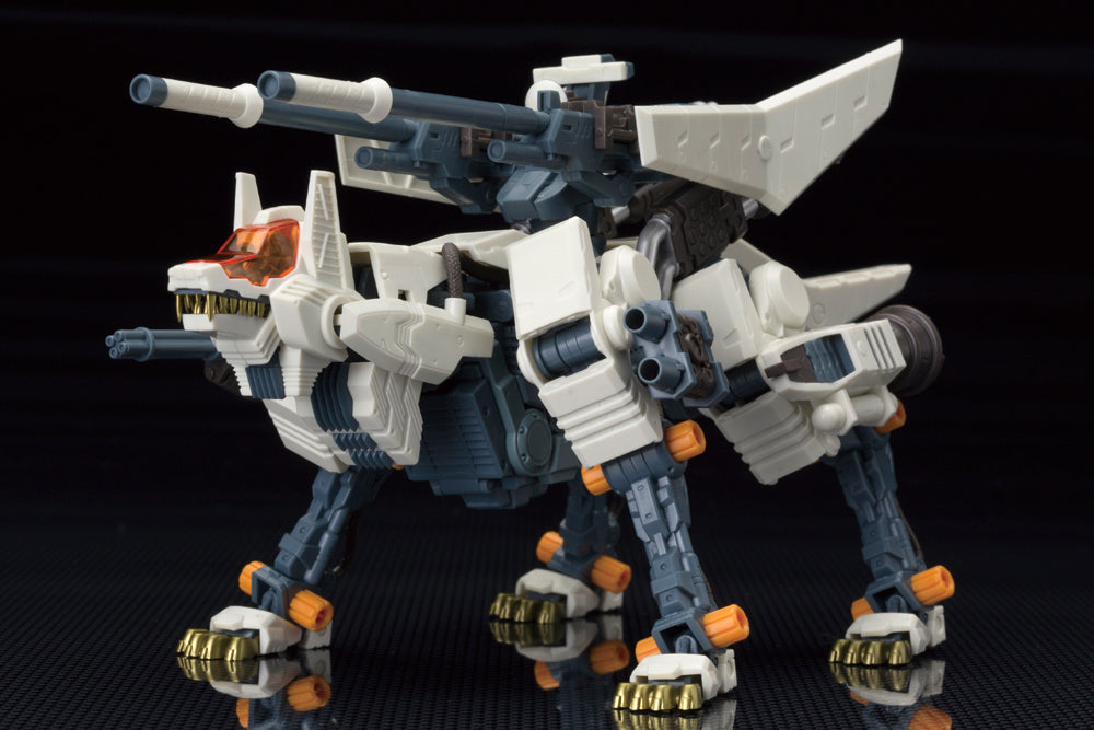 Kotobukiya 1/72 Zoids RHI-3 Command Wolf Repackage Ver., Action Figure Kit