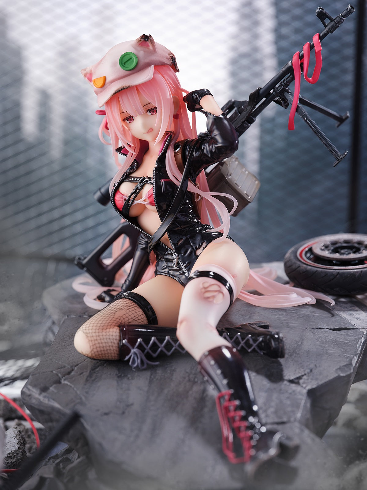 eStream Girls' Frontline Series UKM-2000 with lightning speed -Heavy Damage Ver.-