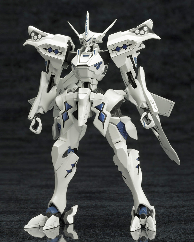 Kotobukiya 1/144 Muv Luv Alternative Series Takemikaduchi Type-00A, Action Figure Kit