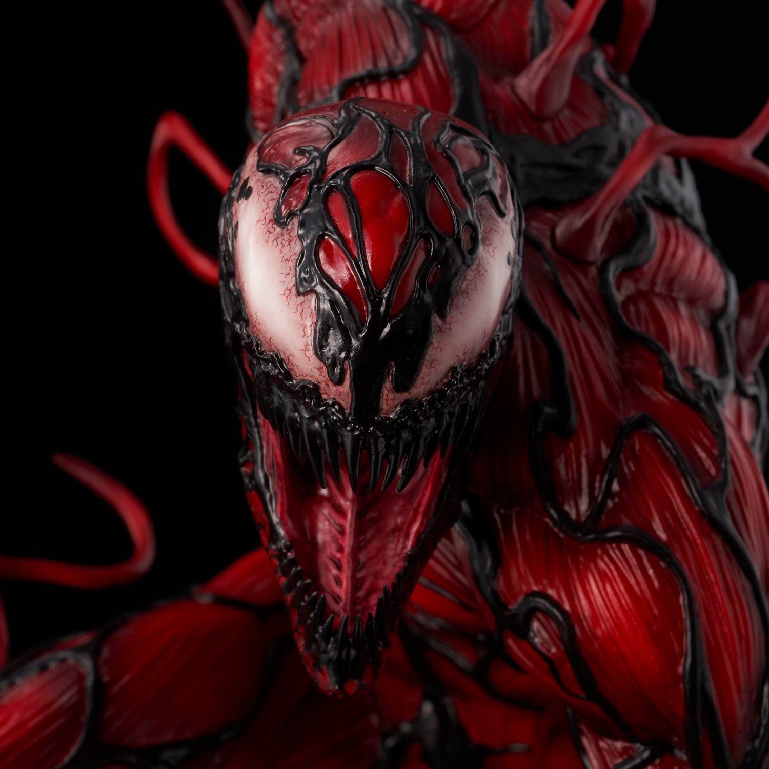 Sentinel Sofbinal Carnage 'Marvel' Statue