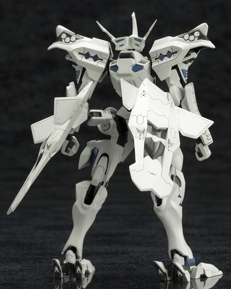 Kotobukiya 1/144 Muv Luv Alternative Series Takemikaduchi Type-00A, Action Figure Kit