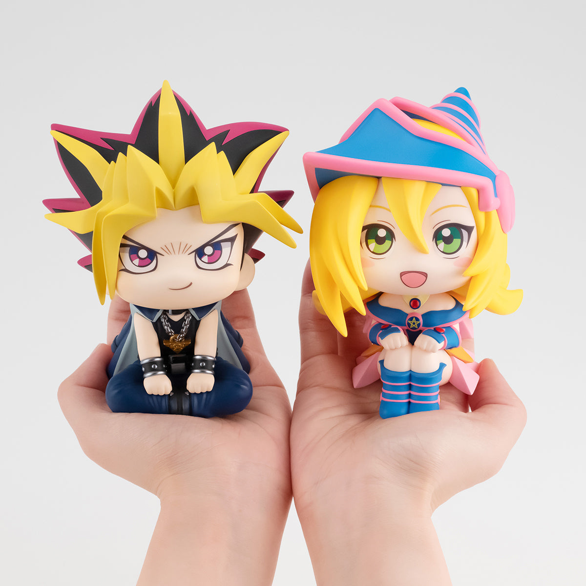 Megahouse LookUp Yami Yugi ＆ Dark Magician Girl (with gift) "Yu-Gi-Oh"