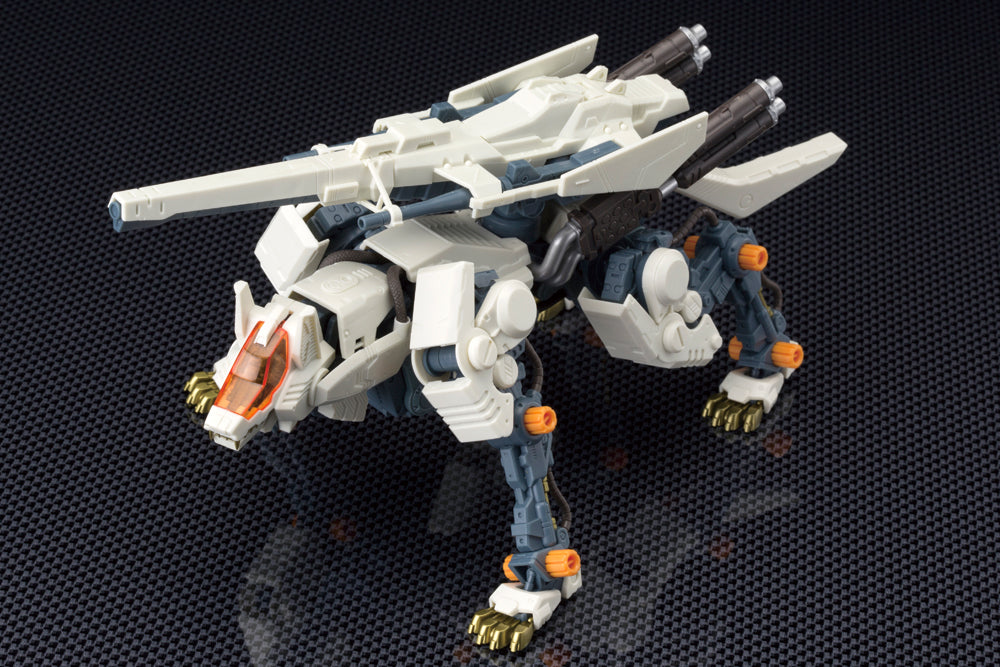 Kotobukiya 1/72 Zoids RHI-3 Command Wolf Repackage Ver., Action Figure Kit