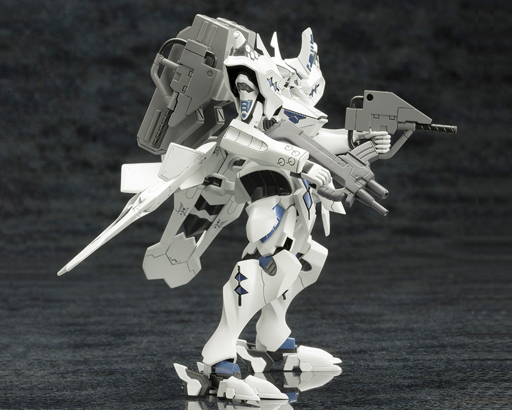 Kotobukiya 1/144 Muv Luv Alternative Series Takemikaduchi Type-00A, Action Figure Kit