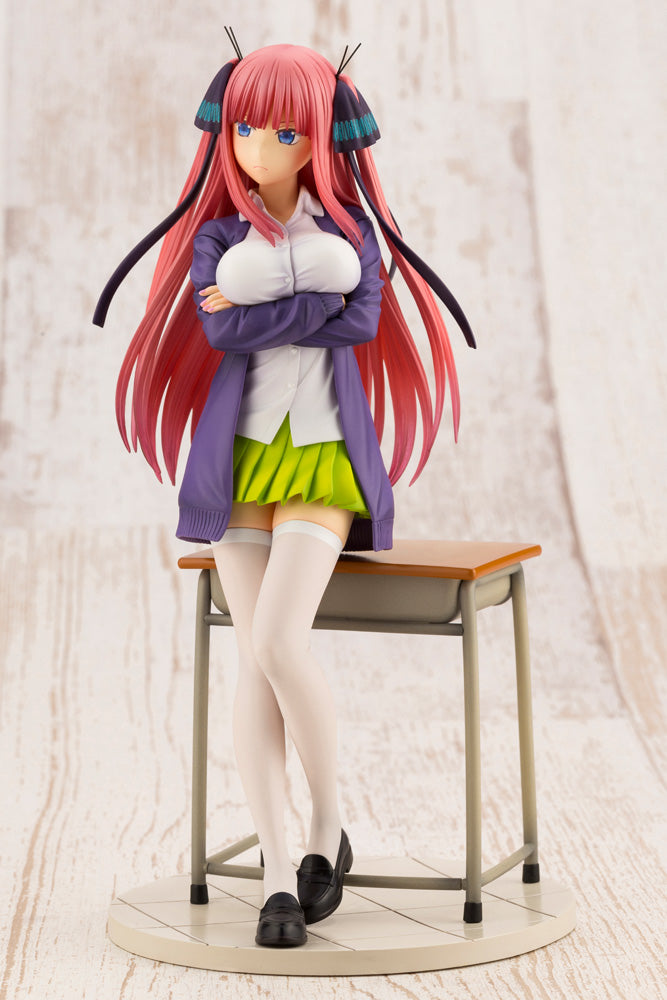 Kotobukiya 1/8 The Quintessential Quintuplets Series - Nino Nakano, PVC Figure (8.67 Inches)