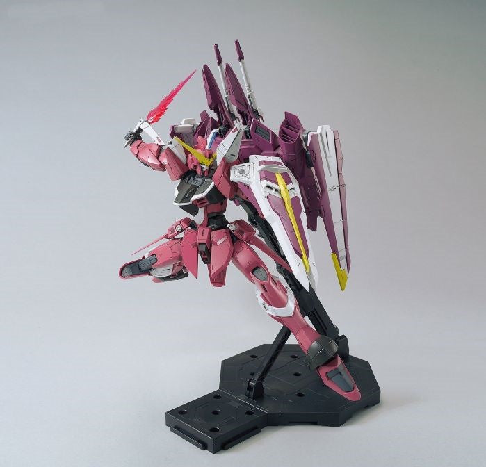 BANDAI Hobby MG 1/100 Justice Gundam