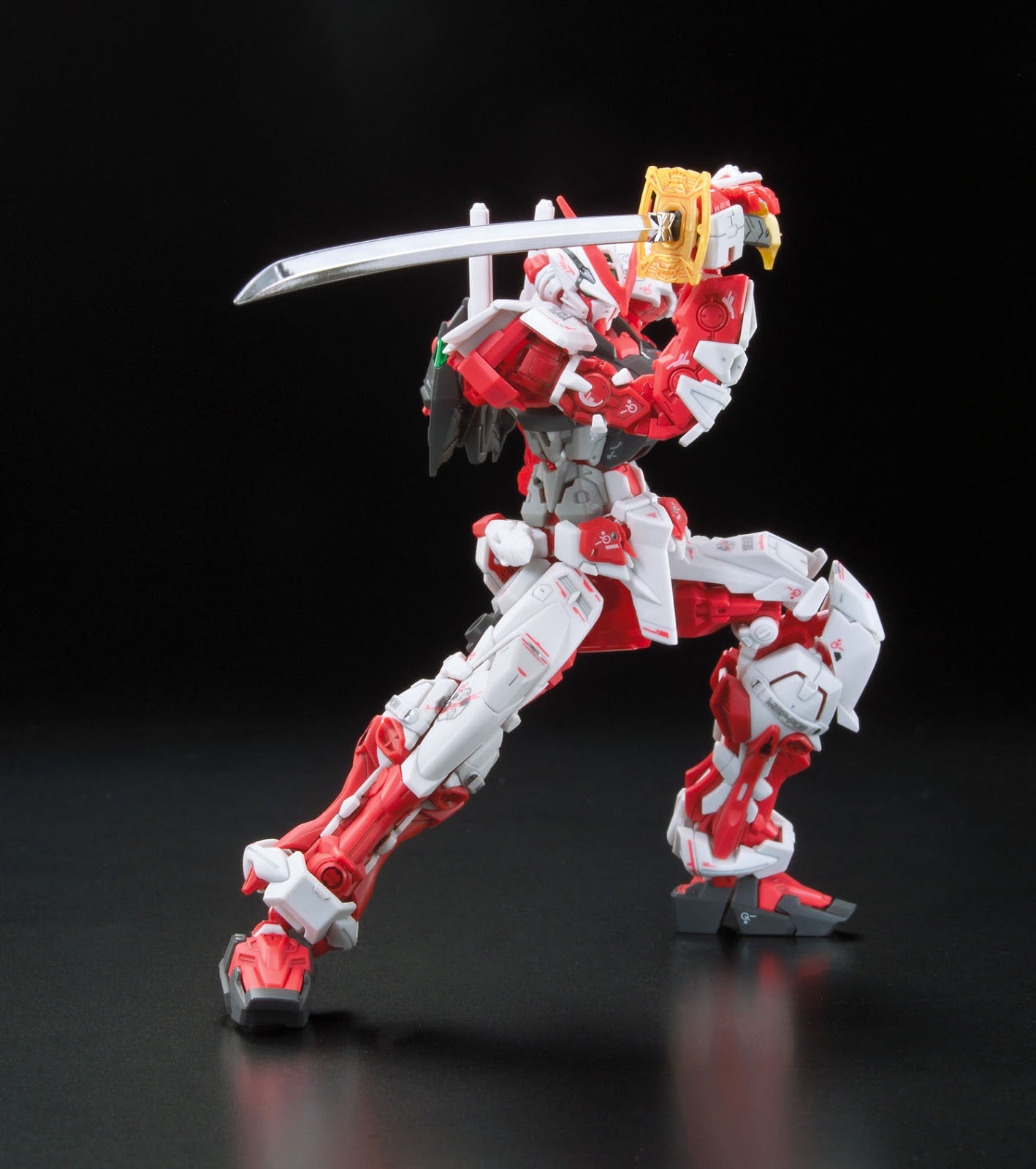 RG 1/144 MBF-P02 Gundam Astray Red Frame