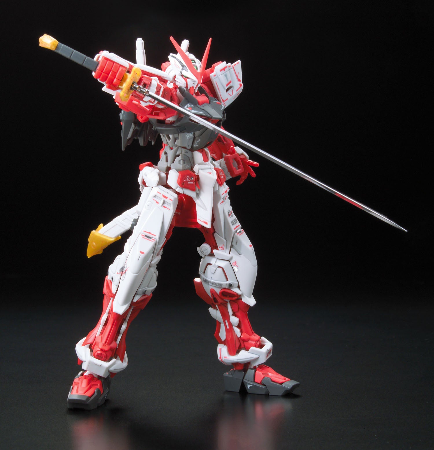 RG 1/144 MBF-P02 Gundam Astray Red Frame