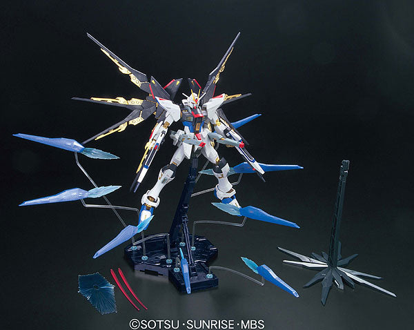 Bandai MG 1/100 Strike Freedom Gundam (Full Burst Mode) 'Gundam SEED Destiny'