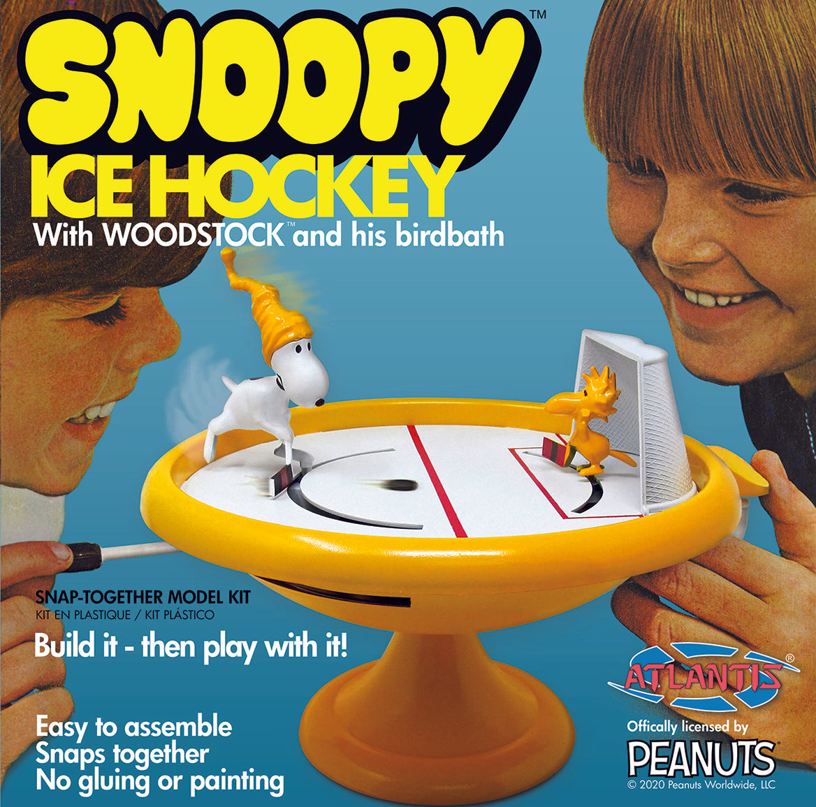 Atlantis Peanuts Snoopy Ice Hockey Game w/ Woodstock & Bird Bath