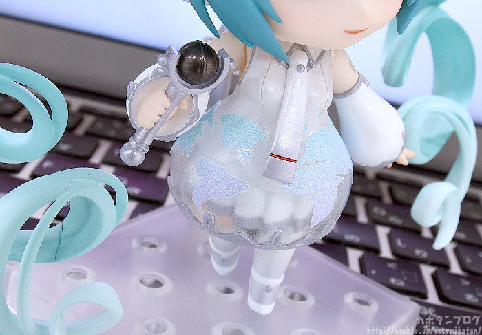 Good Smile Company Character Vocal Series 01: Hatsune Miku Series Miku Expo 2021 Ver. Nendoroid Doll