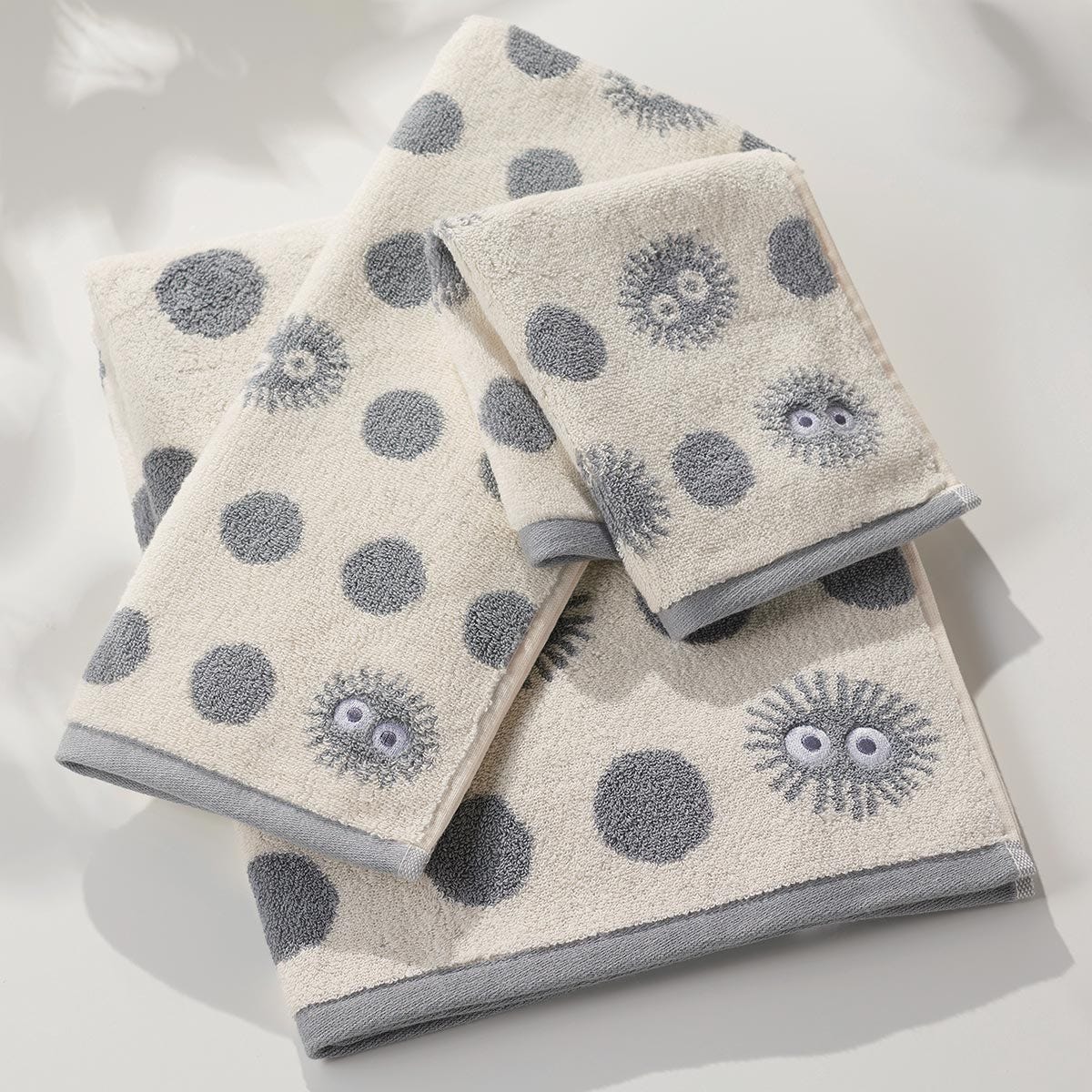 Marushin Studio Ghibli Silhouette Towel Series Soot Sprite - (Wash Towel) 'My Neighbor Totoro', Size: 13" x 14.17"