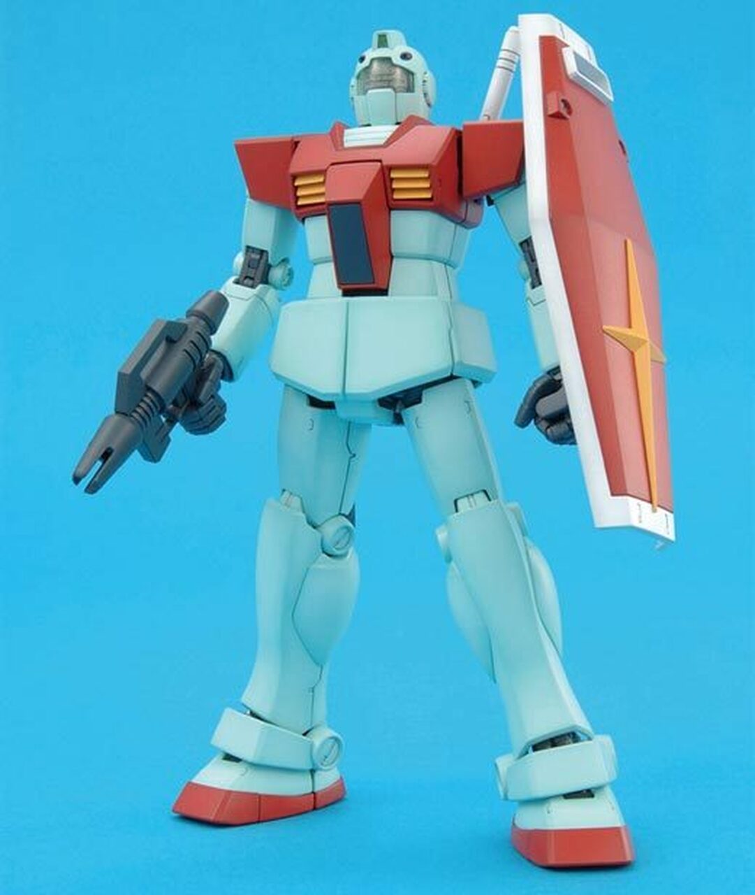 Bandai MG 1/100 RGM-79 GM Ver.2.0 Gundam