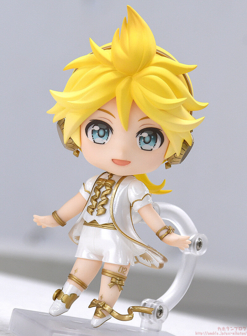 Good Smile Company Character Vocal Series 02: Kagamine Rin/Len Series Len Symphony 2022 Ver. Nendoroid Doll