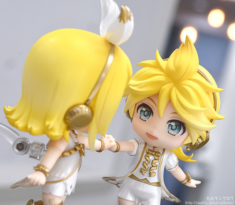 Good Smile Company Character Vocal Series 02: Kagamine Rin/Len Series Len Symphony 2022 Ver. Nendoroid Doll