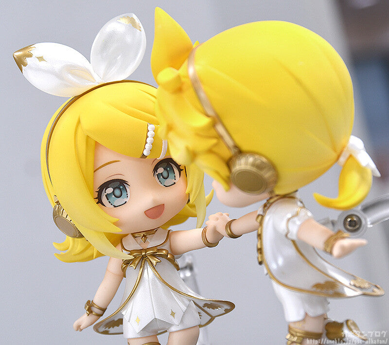 Good Smile Company Character Vocal Series 02: Kagamine Rin/Len Series Len Symphony 2022 Ver. Nendoroid Doll