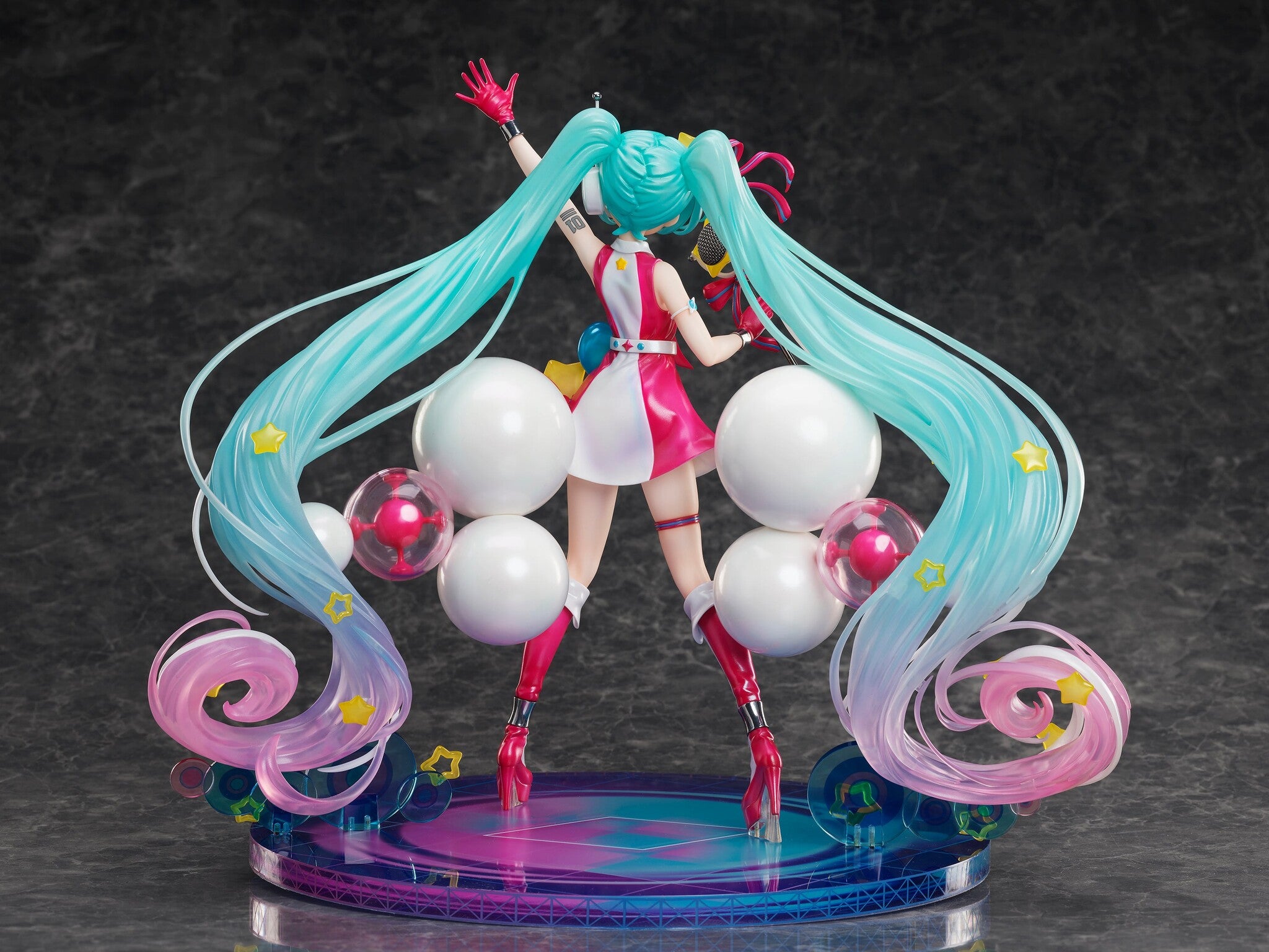 Good Smile Company Hatsune Miku Series Miku Magical Mirai 10th Anniversary Ver. 1/7 Scale Figure