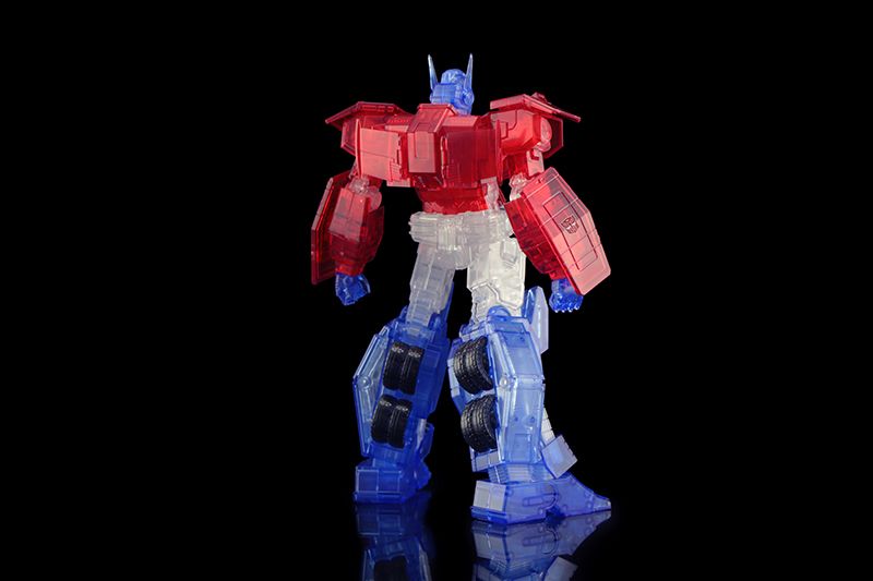 Flame Toys Furai Model Optimus Prime IDW (Clear Ver) 'Transformers'