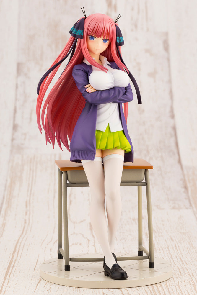 Kotobukiya 1/8 The Quintessential Quintuplets Series - Nino Nakano, PVC Figure (8.67 Inches)