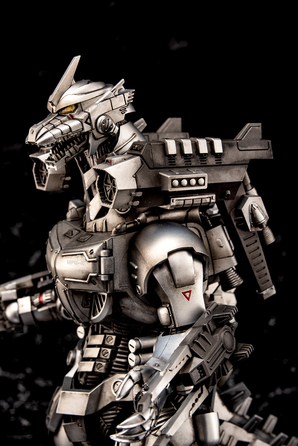 Aoshima Mechagodzilla KIRYU Heavy Armor (9.45 Inch approx)