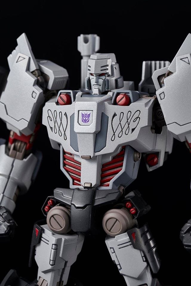 Flame Toys Megatron IDW (Decepticon Ver) 'Transformers' Furai Model