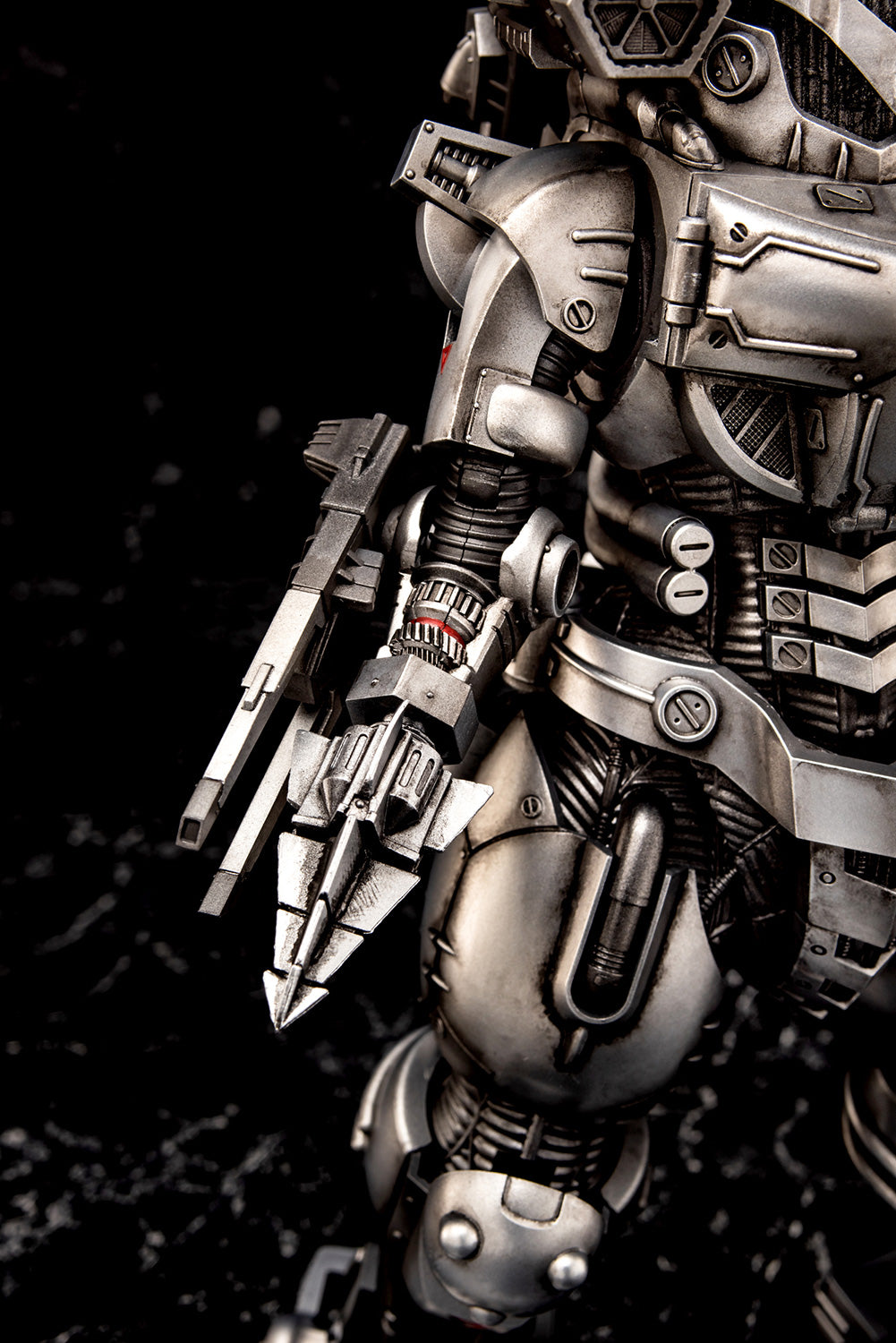 Aoshima Mechagodzilla KIRYU Heavy Armor (9.45 Inch approx)