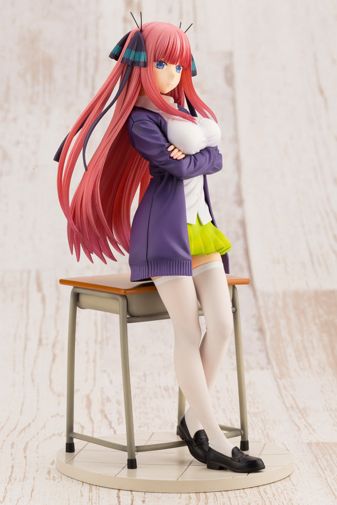 Kotobukiya 1/8 The Quintessential Quintuplets Series - Nino Nakano, PVC Figure (8.67 Inches)