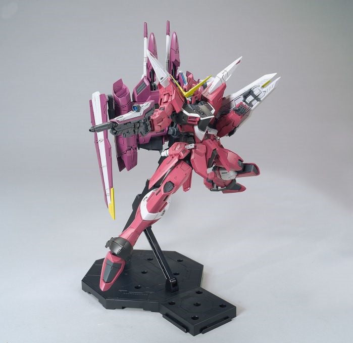 BANDAI Hobby MG 1/100 Justice Gundam